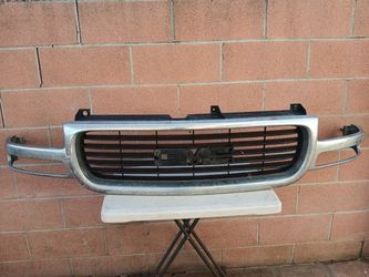 2000-2006 GMC Grill
