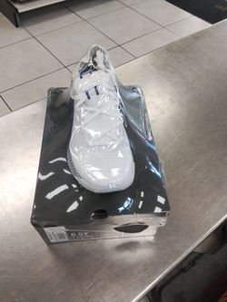 Under Armour Curry Basketball Sneaker Size 6.5Y