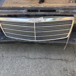 Mercedes Grill 95-99 S Series