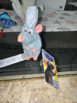 Ratatouille magnetic plush