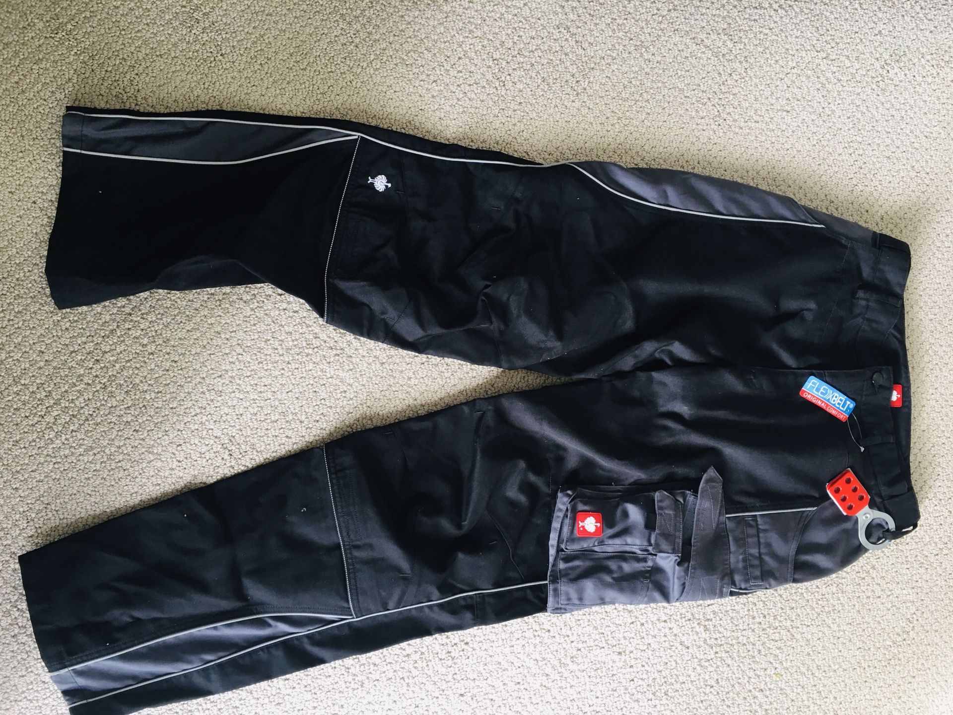 Flex belt comfort work pants. Size :36R . Brand new . Made in 🇩🇪 Germany.