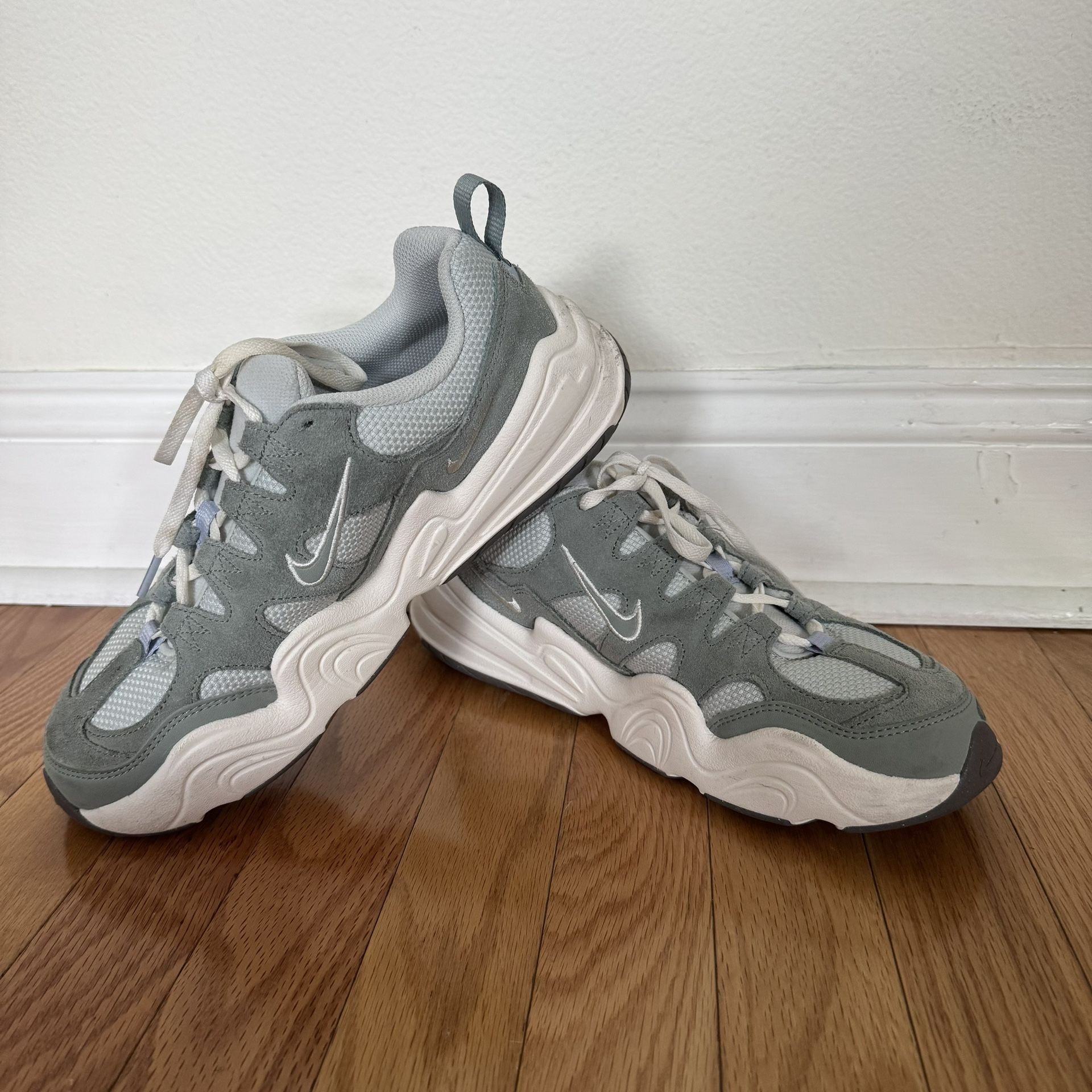 Men 8 / Women 9.5 - Nike Hera Tech Mica Green Suede Running Athletic Shoes