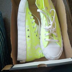 Converse Volt Glow/White 7.5 Men's 9.5 Women's 