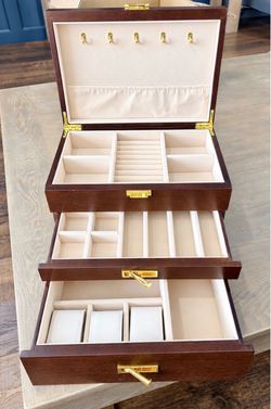 New-Large 3-Layer Wooden Jewelry Box – Walnut & Gold