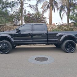 2022 F-450 XLT