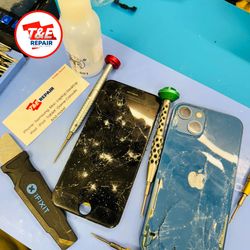 iPhone 8 Cracked screen replacement (hablamos español)