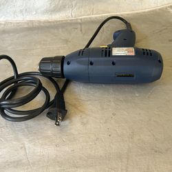 Ryobi D40 3/8" Variable Speed Reversible (VSR) Corded Drill.  Motor: 4.5 Amp Chuck Size: 3/8-inch