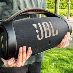 DISCOUNT SALE !! JBL AUTHENTIC ! Boombox 3 Bluetooth Speaker