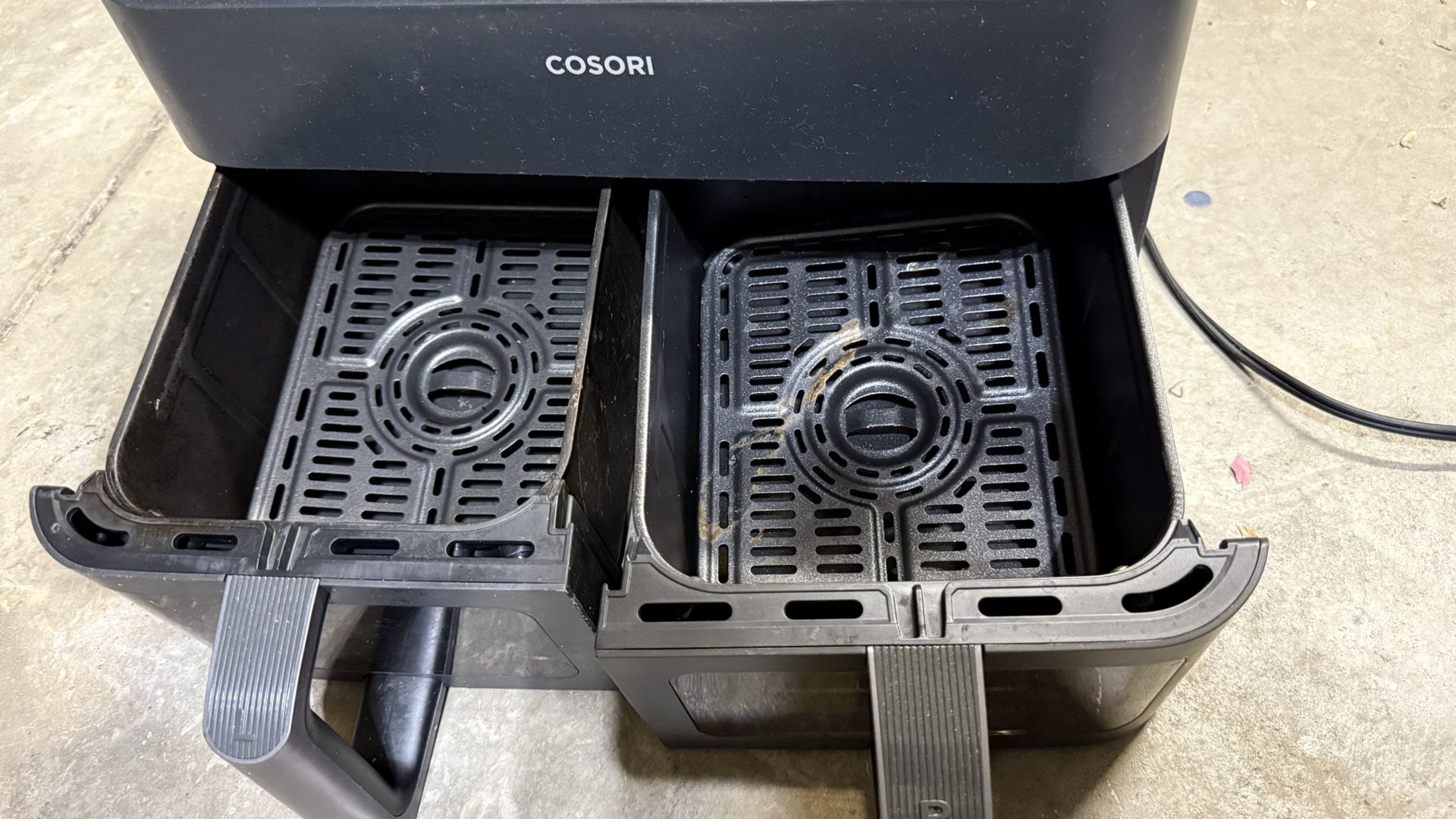 Air fryer- Cosori 8 Quart 2 Drawer 