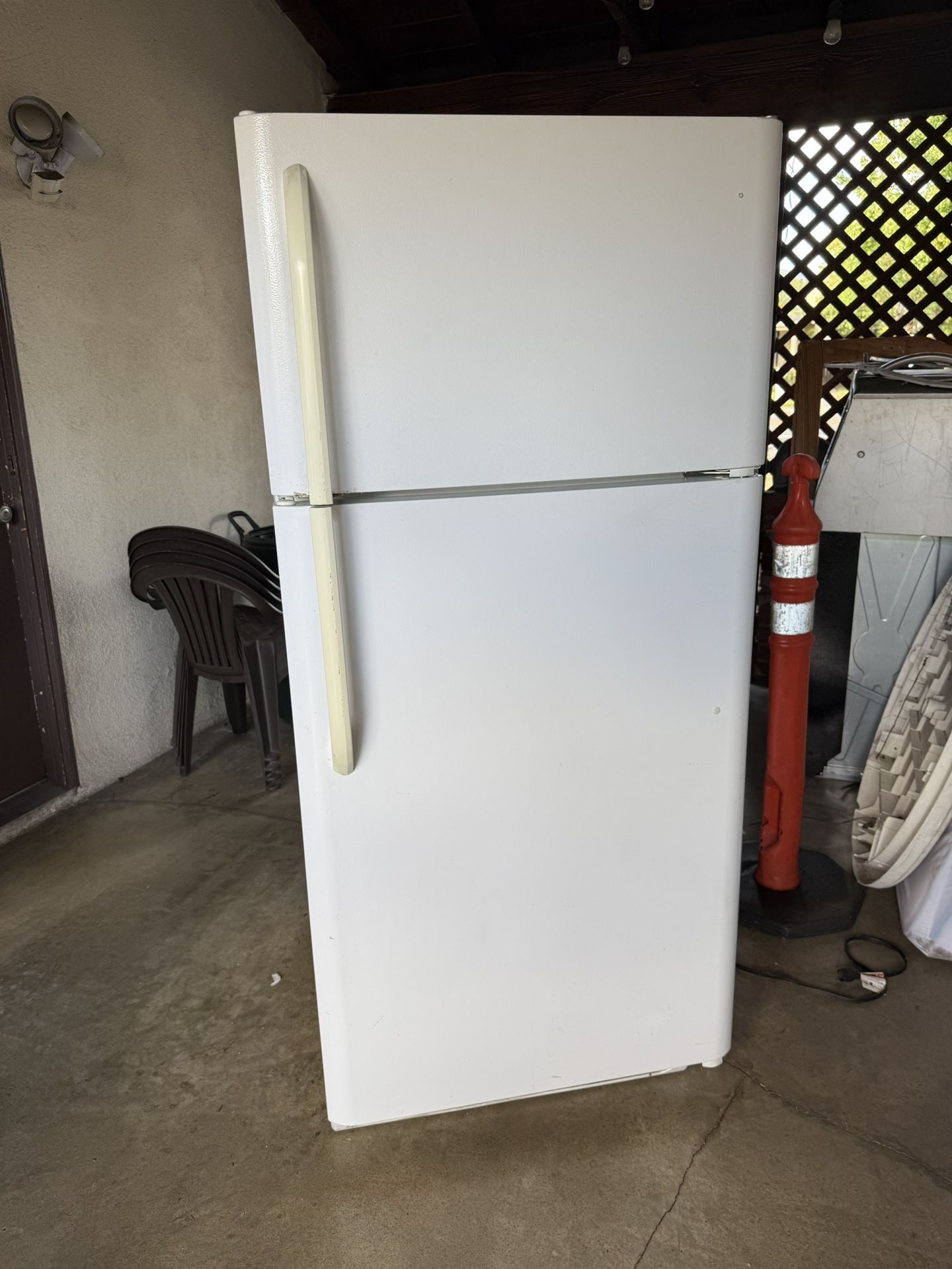 Working Fridge (Refrigerator)