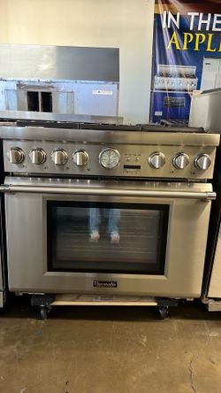 THERMADOR 36”WIDE DUAL FUEL RANGE STOVE