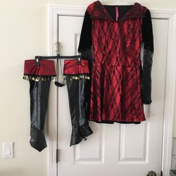 Costume