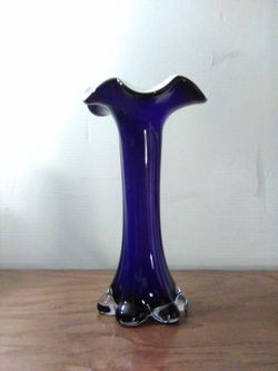 Cased Cobalt Blue & White Ruffled Rim Elephant Foot Vase