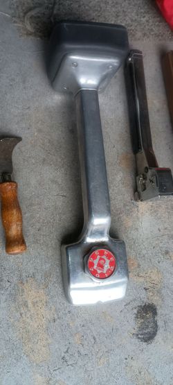 Tools for carpet installer/technician