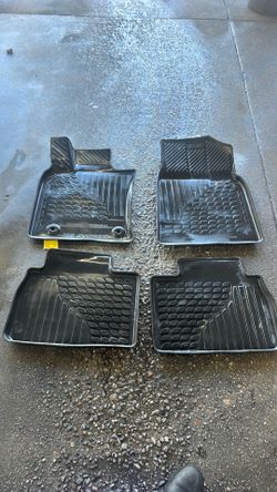 Tapetes originales para Toyota Camry del 2019en adelante