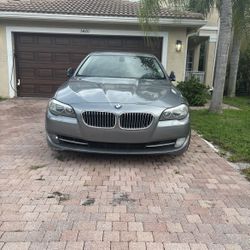 2012 BMW 528i