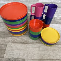 Vtg Heller Design By Massimo Vignelli Lot Of 32 Melamine Plates Cups Bowls USA