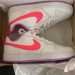 Nike Court Borough Low 2