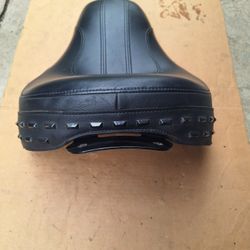Harley Davidson Softail Seat