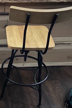 Adjustable Height Bar Chair