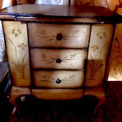 End or side table beautiful antique piece