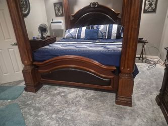 King Size Four Poster Wood Bed FrameBedroom