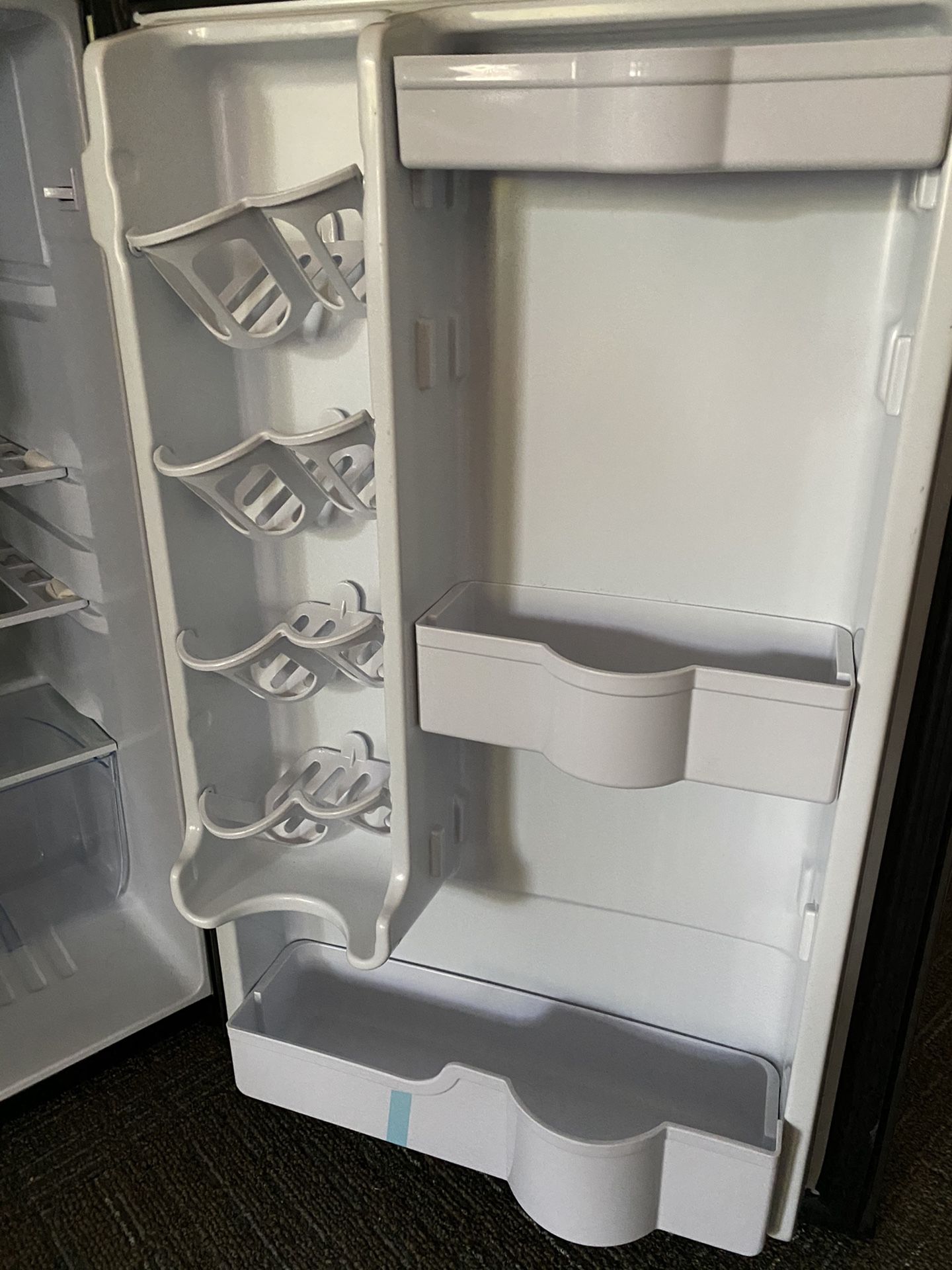 Free Danby mini fridge, doesn’t get cold. read the description for Sale