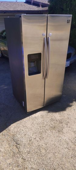 🔥❄️✨ SAMSUNG STAINLESS STEEL SIDE-BY-SIDE REFRIGERATOR – $350! ✨❄️🔥