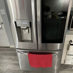Refrigerador Con Pantalla De Respetas 