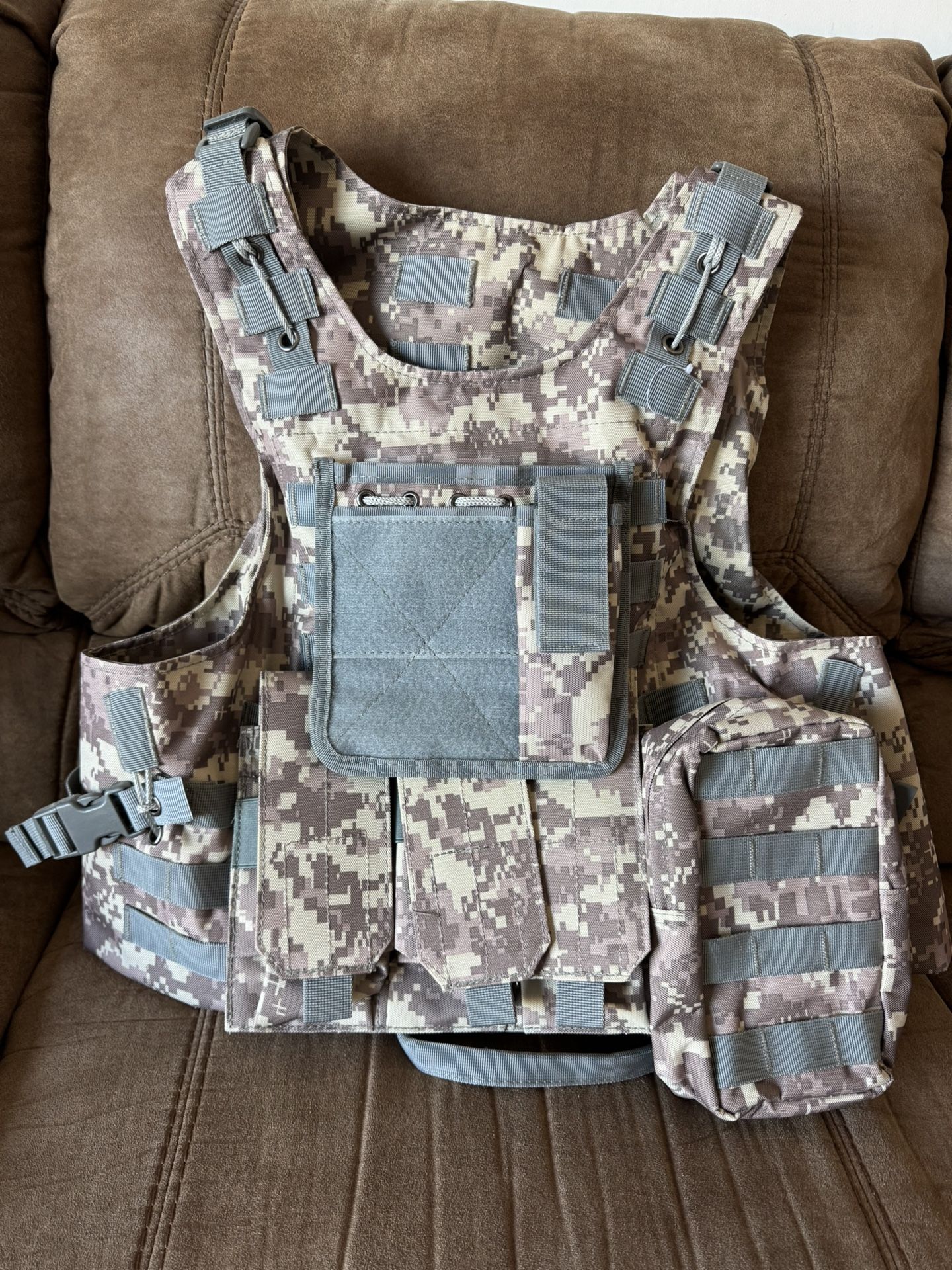 Tactical Plate Carrier Vest Adjustable Utility Pockets Military Brown Camo