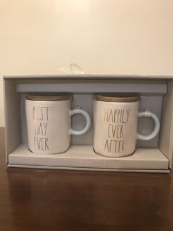 Rae Dunn Mug Set