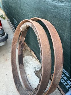 Antique carriage wheels
