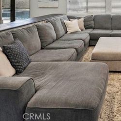 Sectional Sofa With Chaise 