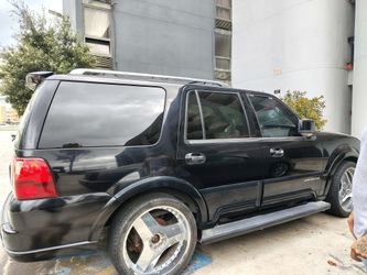 2004 Lincoln Navigator