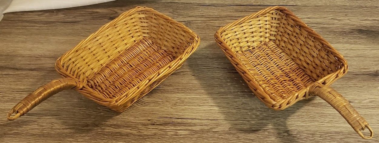 Vintage Wicker Church Offering Basket with Handles