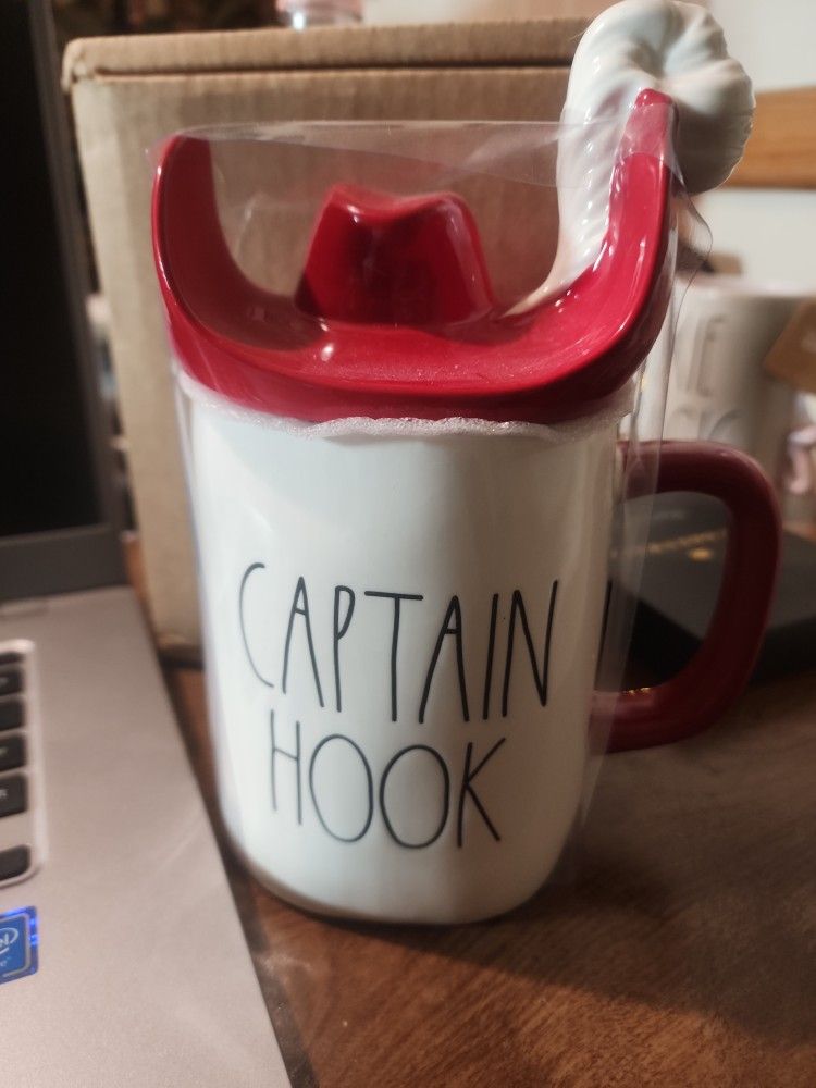 RAE DUNN DISNEY'S CAPTAIN HOOK MUG