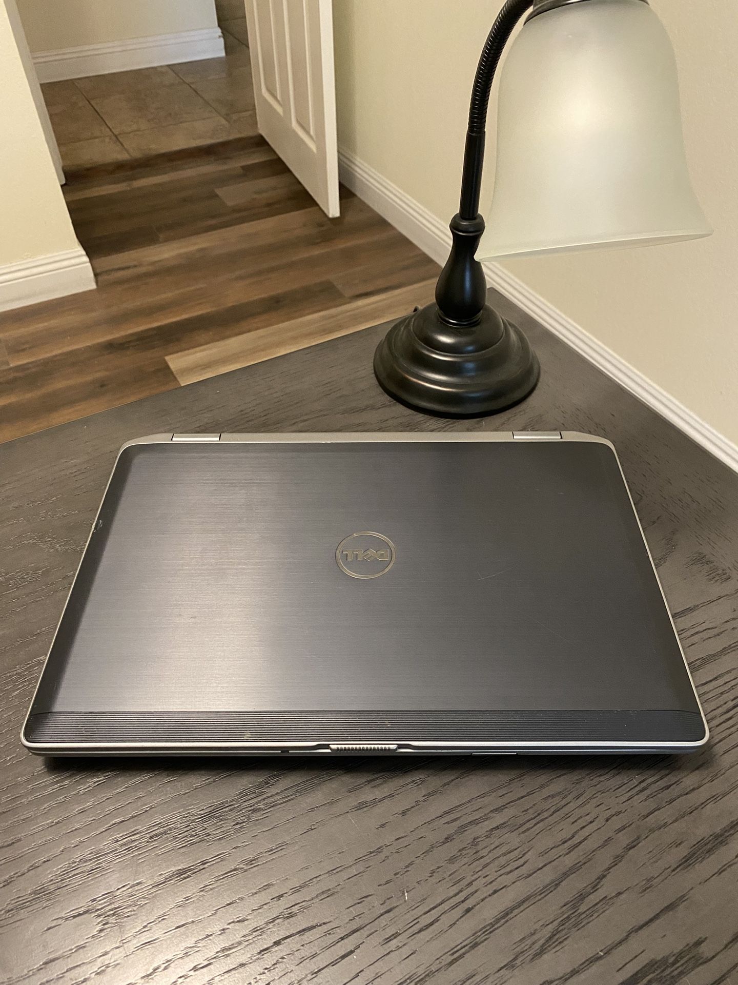 Dell Latitude E6520 with 256 GB SSD, 8 GB Ram, Quad Core, HDMI