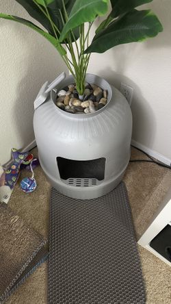 Cat Litter box With Fake Planter