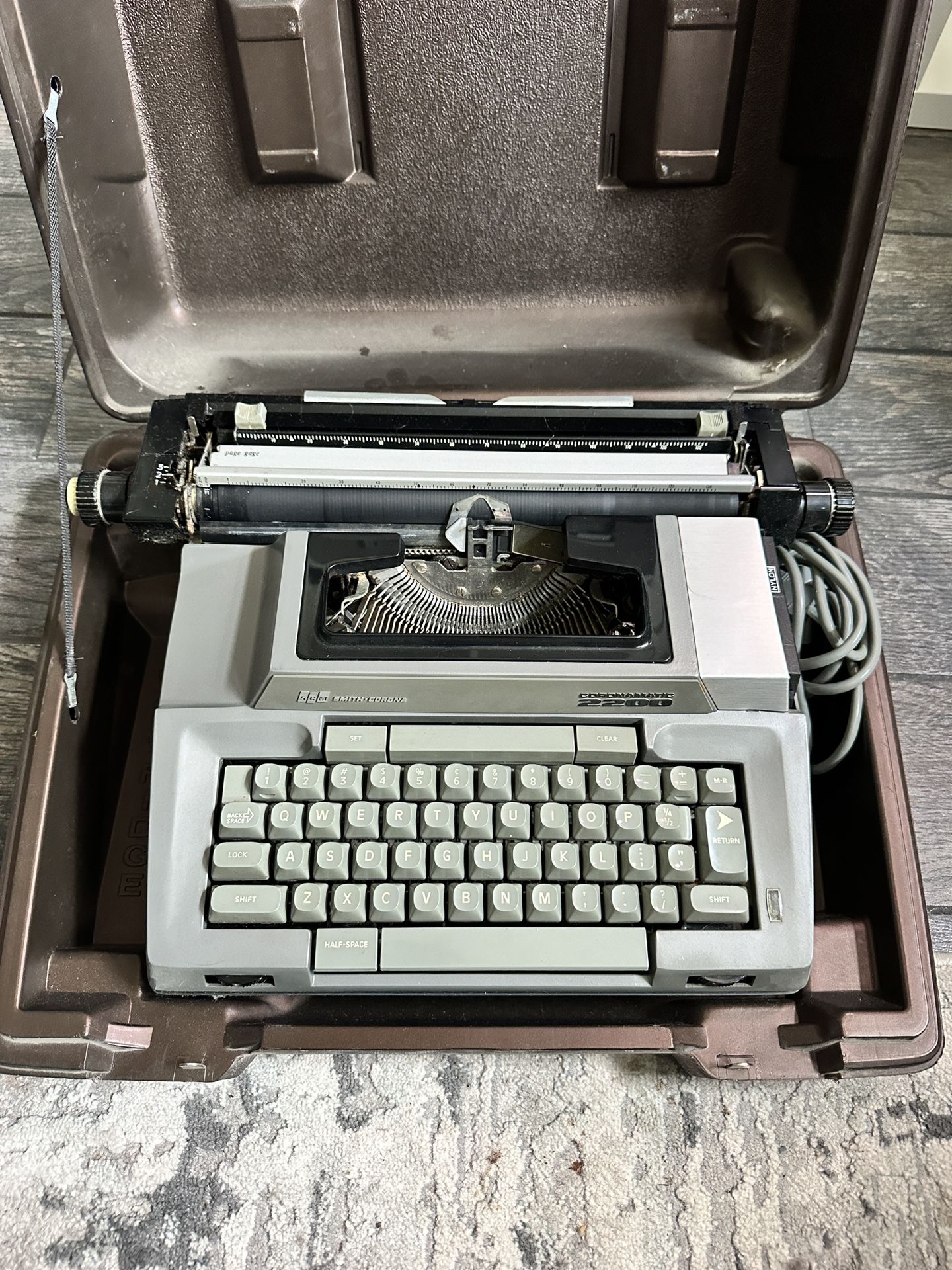 Smith-Corona Coronamatic 2200 Electric Grey Typewriter