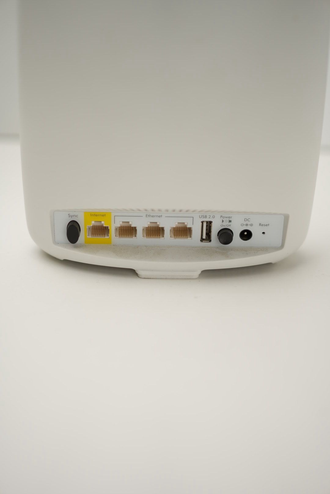 NETGEAR Orbi RBR50 Router & RBS40V Voice Satellite Mesh WiFi AC3000 Alexa