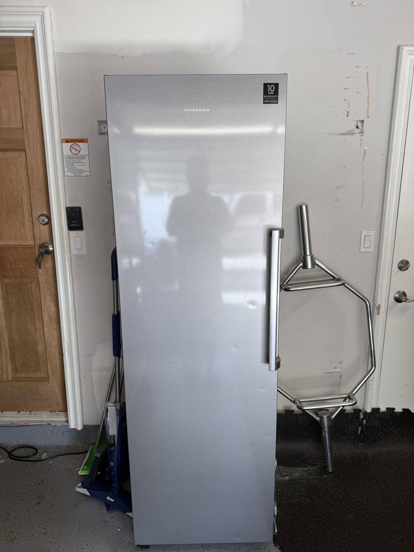 Freezer/ Fridge