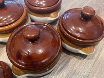 French onion soup bowls with lids