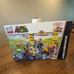 Lego Super Mario Baby Peach  & Grand Prix Set 72036