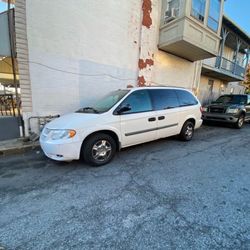 2006 Dodge Caravan