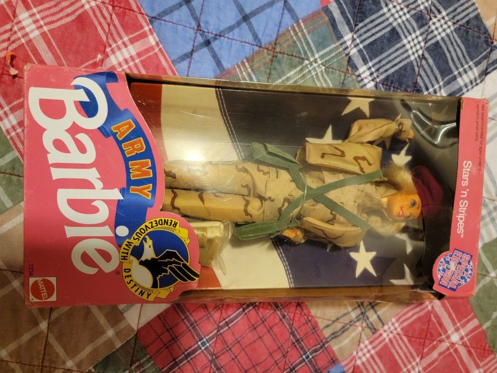 1992 Stars 'n Stripes Army Barbie Doll Mattel #1234 Rare (