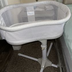 Halo bassinet