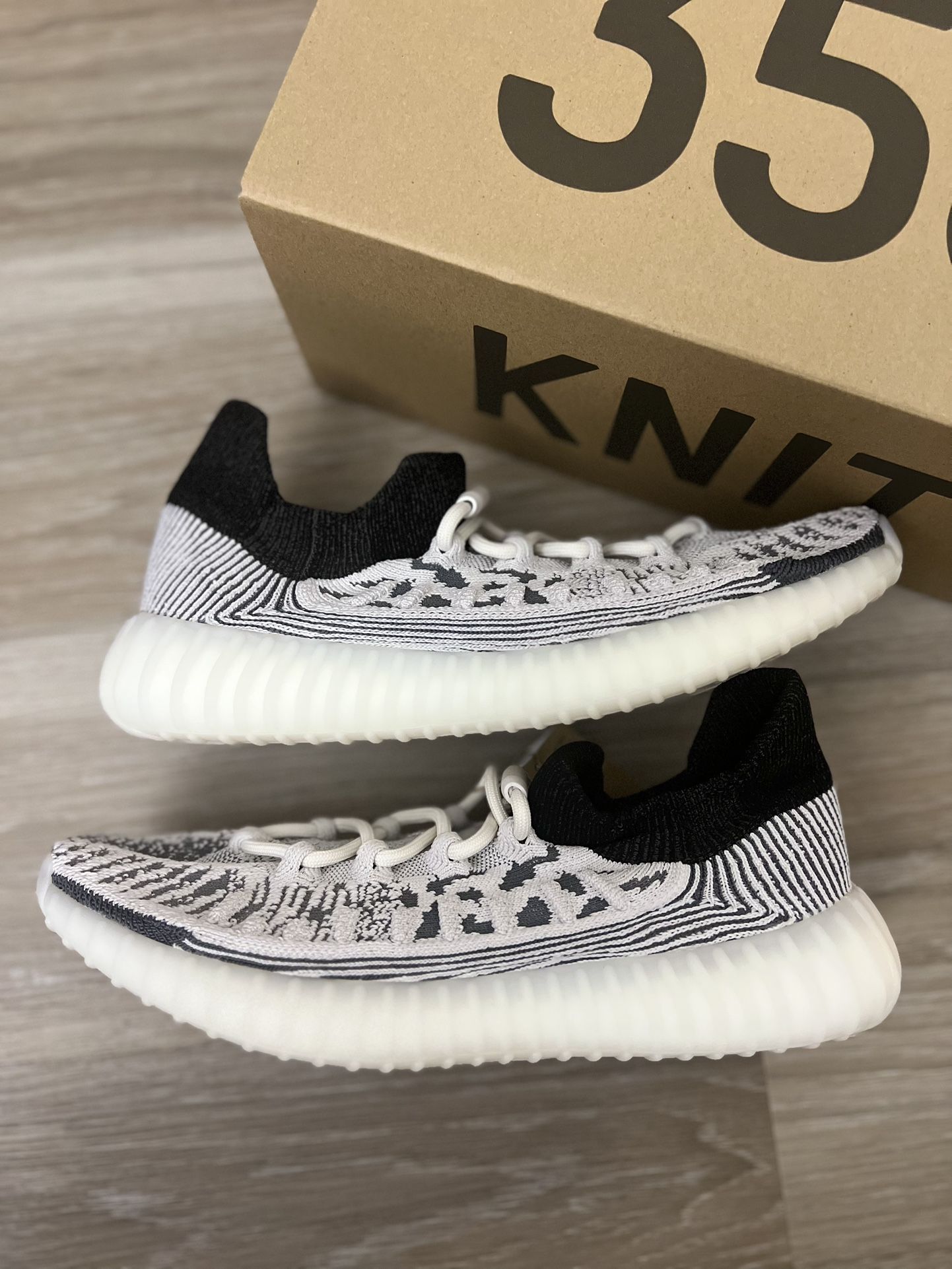 Yeezy Boost 350 V2 CMPCT