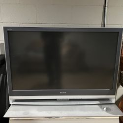 Sony 42” Grand Wega TV