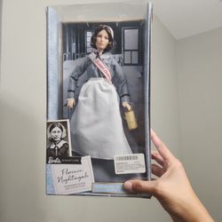Signature Barbie Florence Nightingale