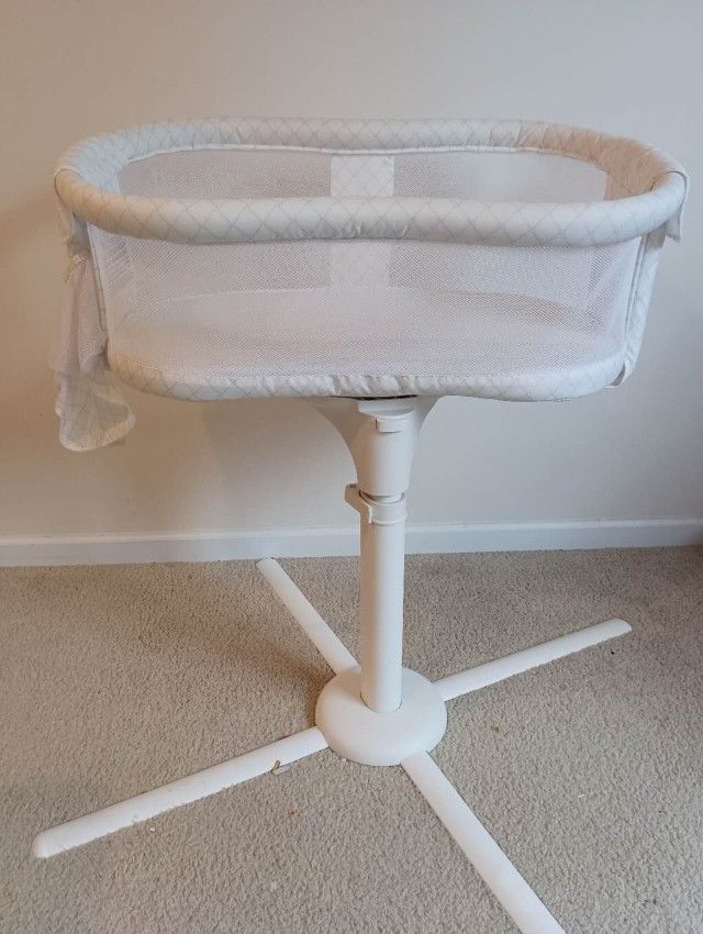 Halo BassiNest and additional Cotton Sheet